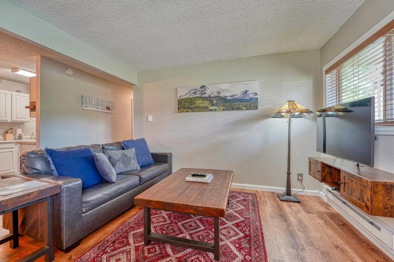 Riverfront Family-Friendly Condo Avon Buitenkant foto